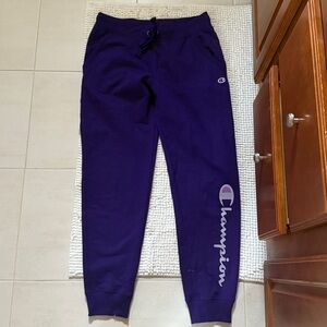 New/no tag Champion Jogger -M